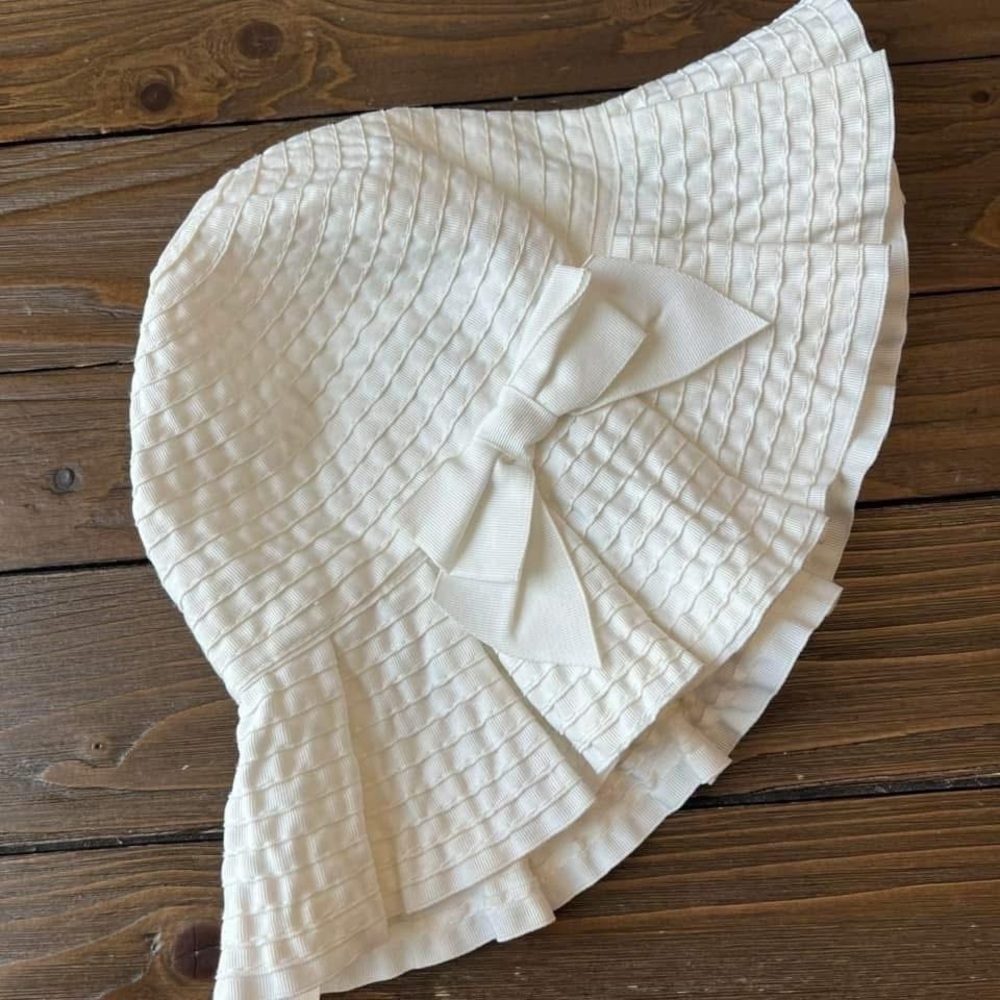 Janie & Jack White Textured Hat with Bow
